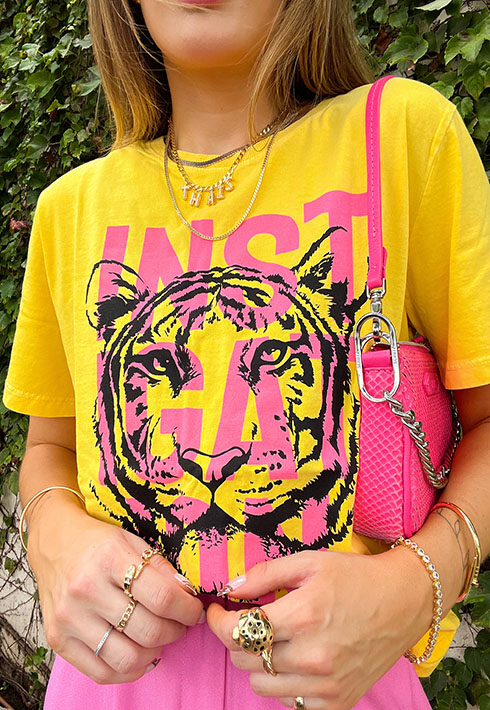T-shirt Never Tigre Amarela Feminino